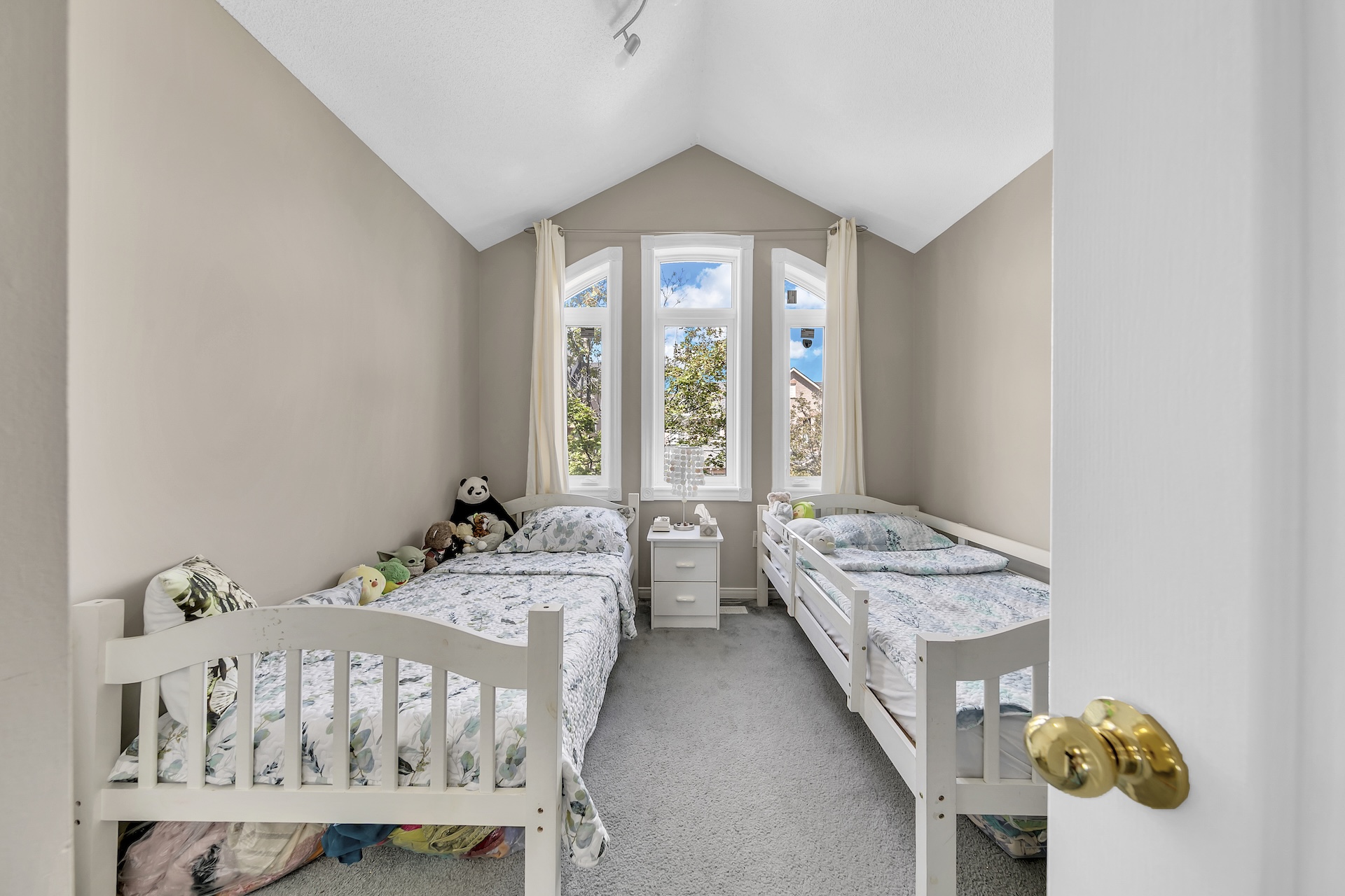 35 TANIA CRES