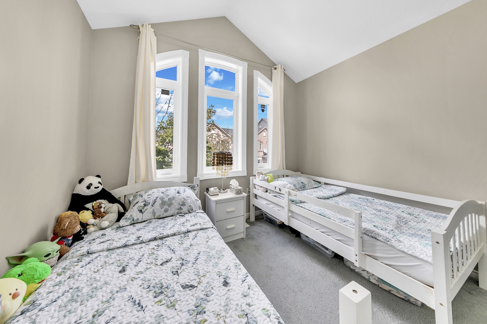 35 TANIA CRES