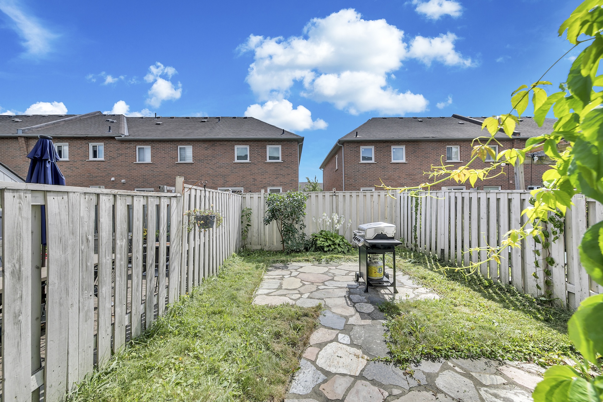 35 TANIA CRES