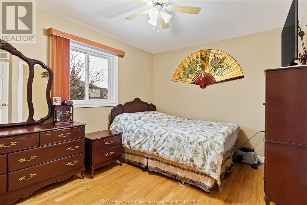1081 MONARCH MEADOWS DRIVE — photo 17 of 21