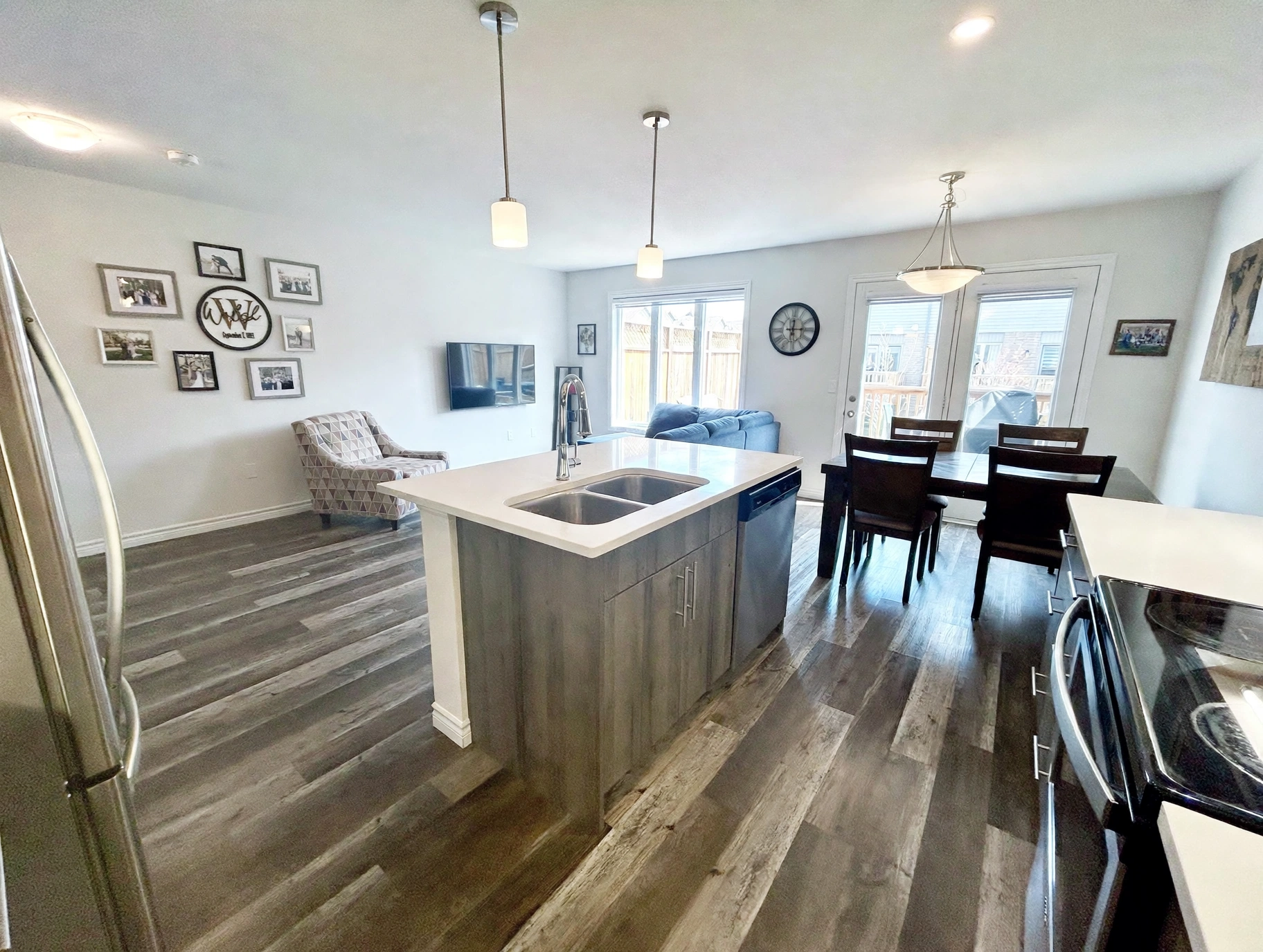 3400 CASTLE ROCK PL — photo 15 of 37