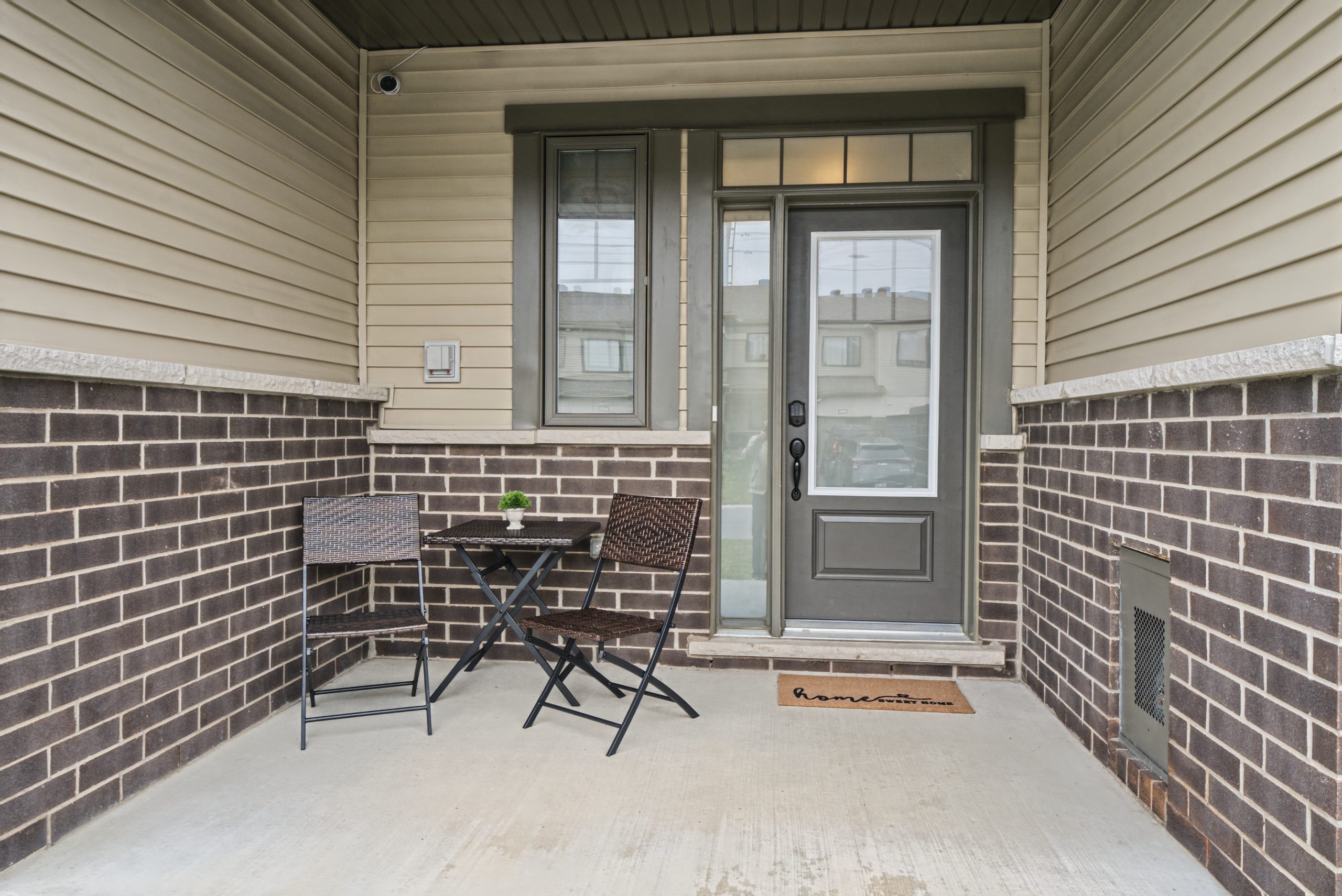 2107 Winsome Terrace — photo 2 of 40