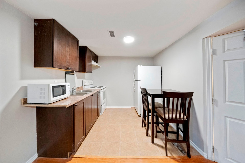 143 Rouge River Drive — photo 4 of 8
