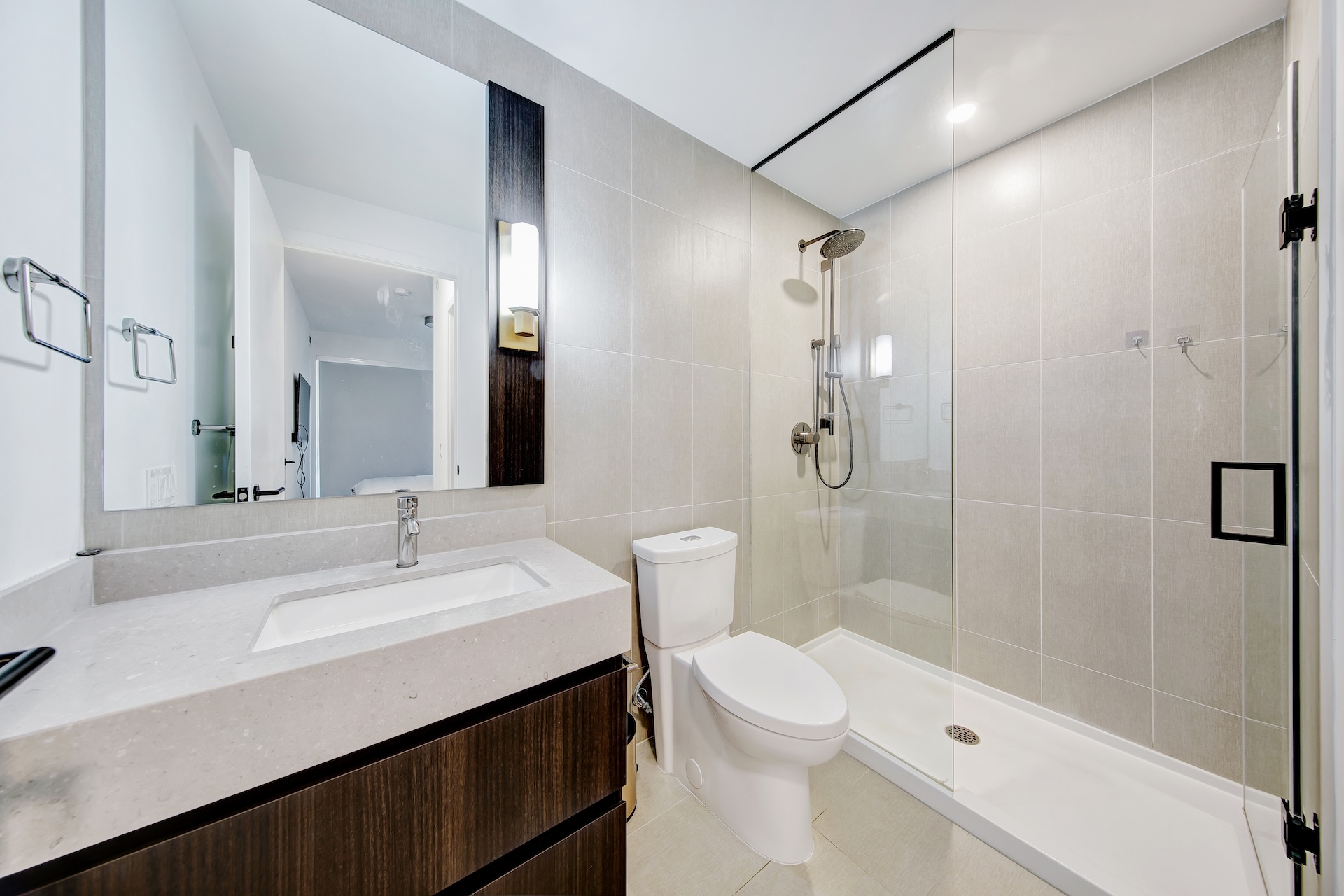 435 Wellington Street West