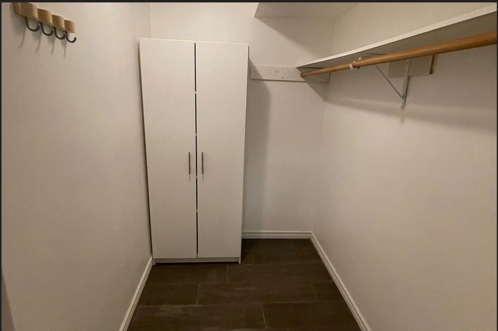 15 Genova Court